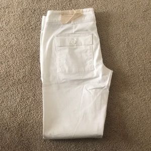 BRAND NEW White relaxed skinny pants!
